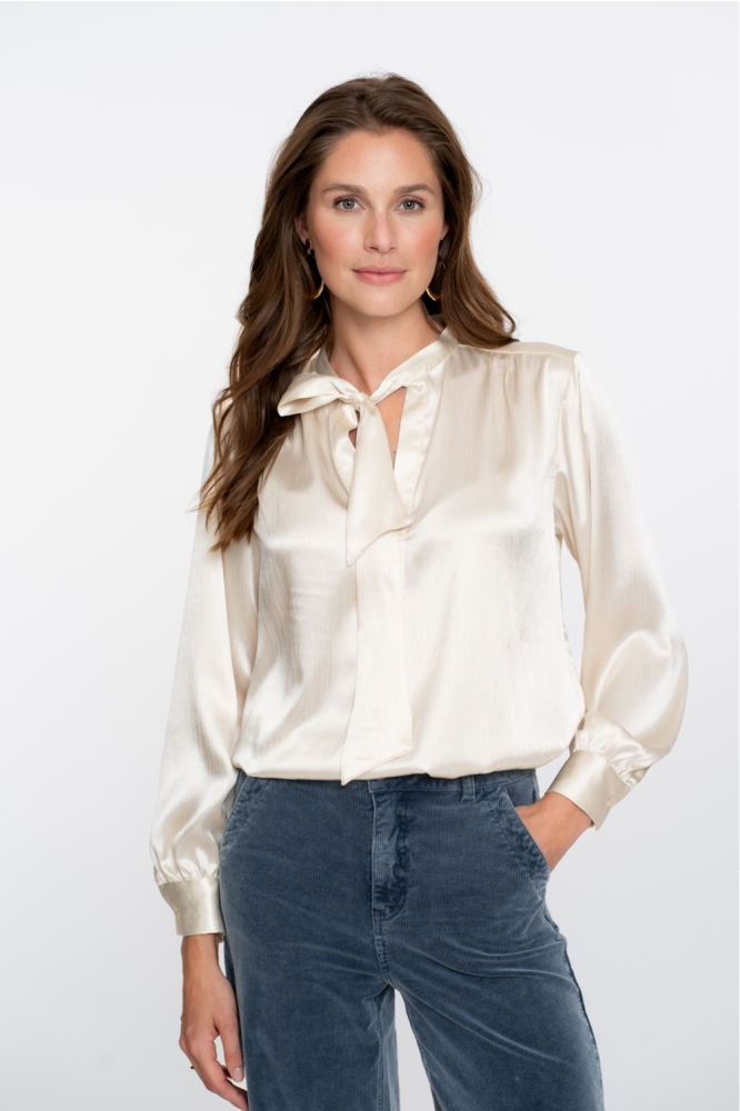 SATIN LOOK TOP MET STRIKDETAILS 53546 14 CHAMPAGNE